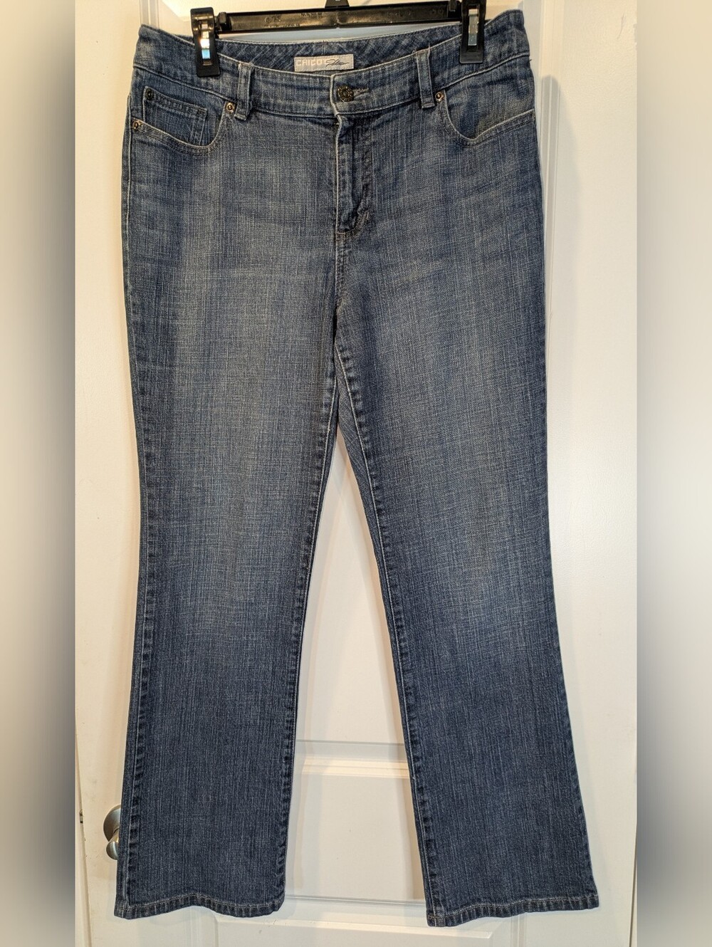 Chico's Platinum Ultimate Fit Bootleg Jeans Women 1 Short  Stretch Denim 33x29